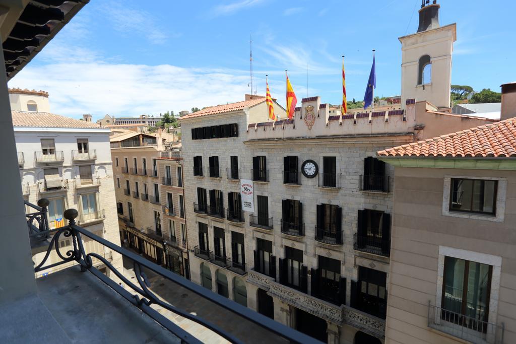 Apartaments Placa Del VI خيرونا المظهر الخارجي الصورة